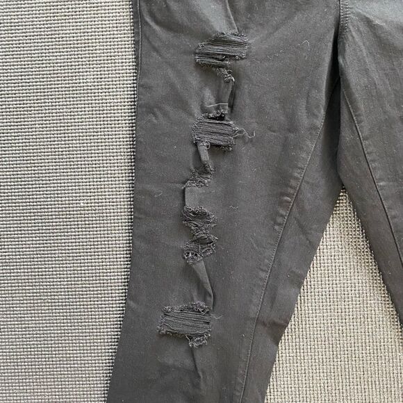 #110 TORRID black distressed skinny jeans - Picture 8 of 9